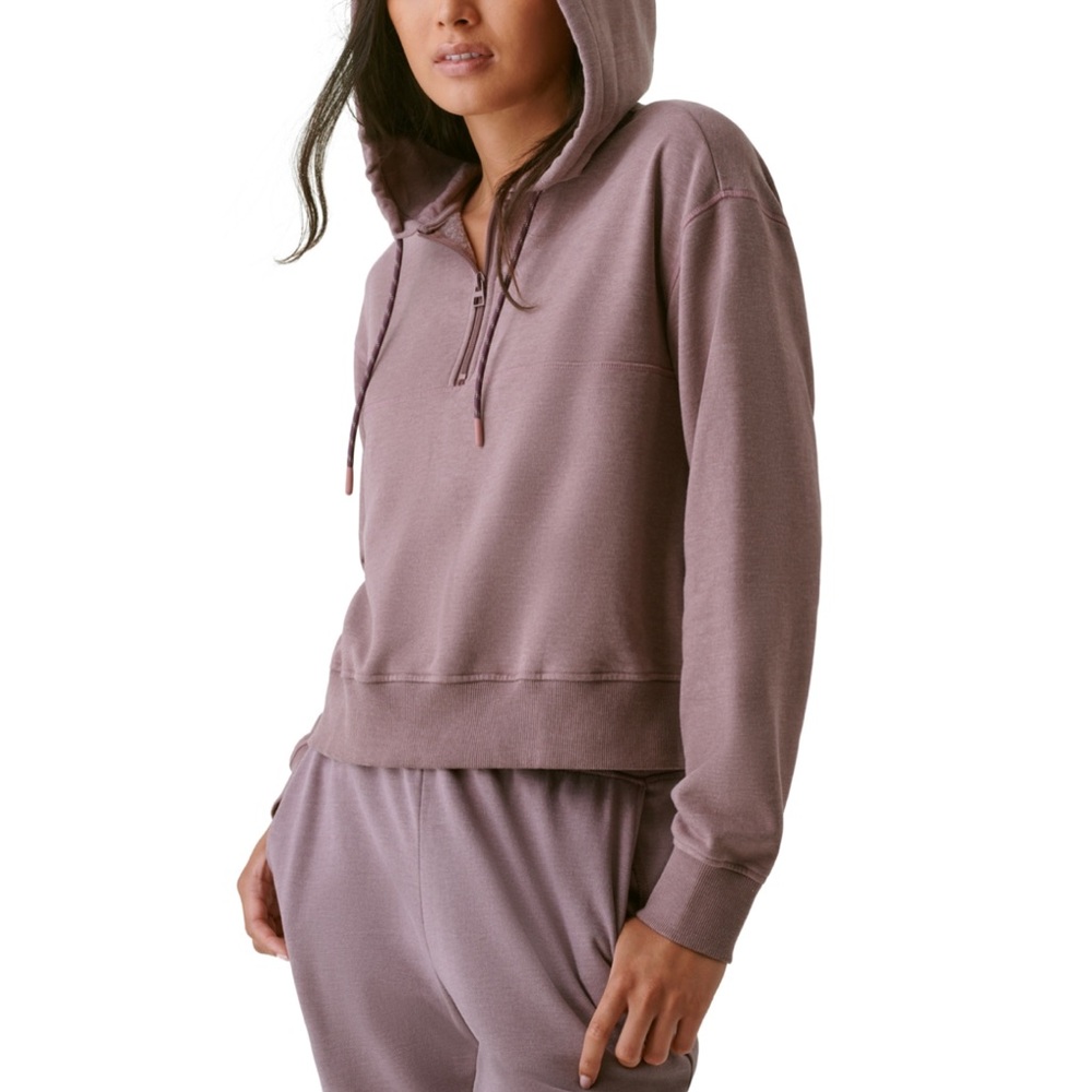 Bass Outdoor Crop Hoodie - Partial Zip